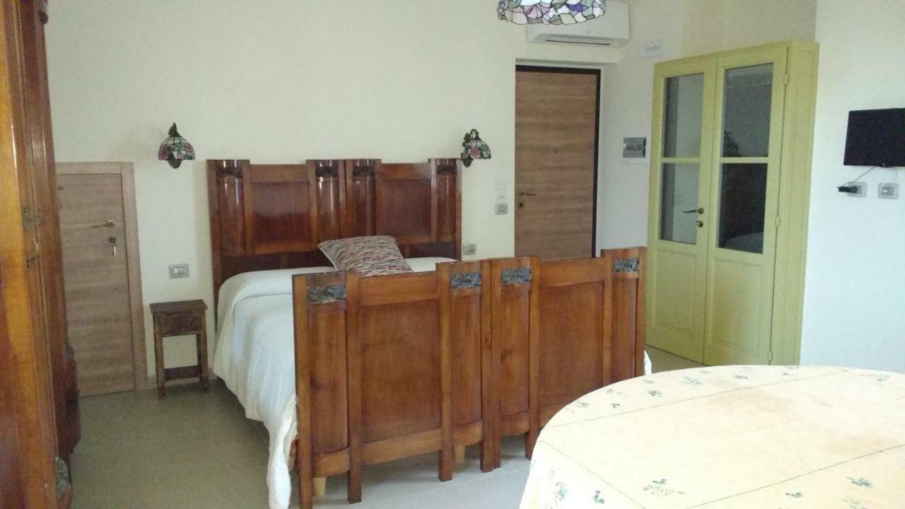 Agriturismo Cascina Poscallone 아비아테그라소 외부 사진