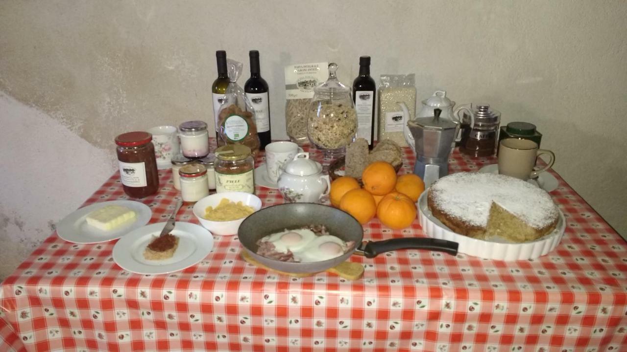 Agriturismo Cascina Poscallone 아비아테그라소 외부 사진