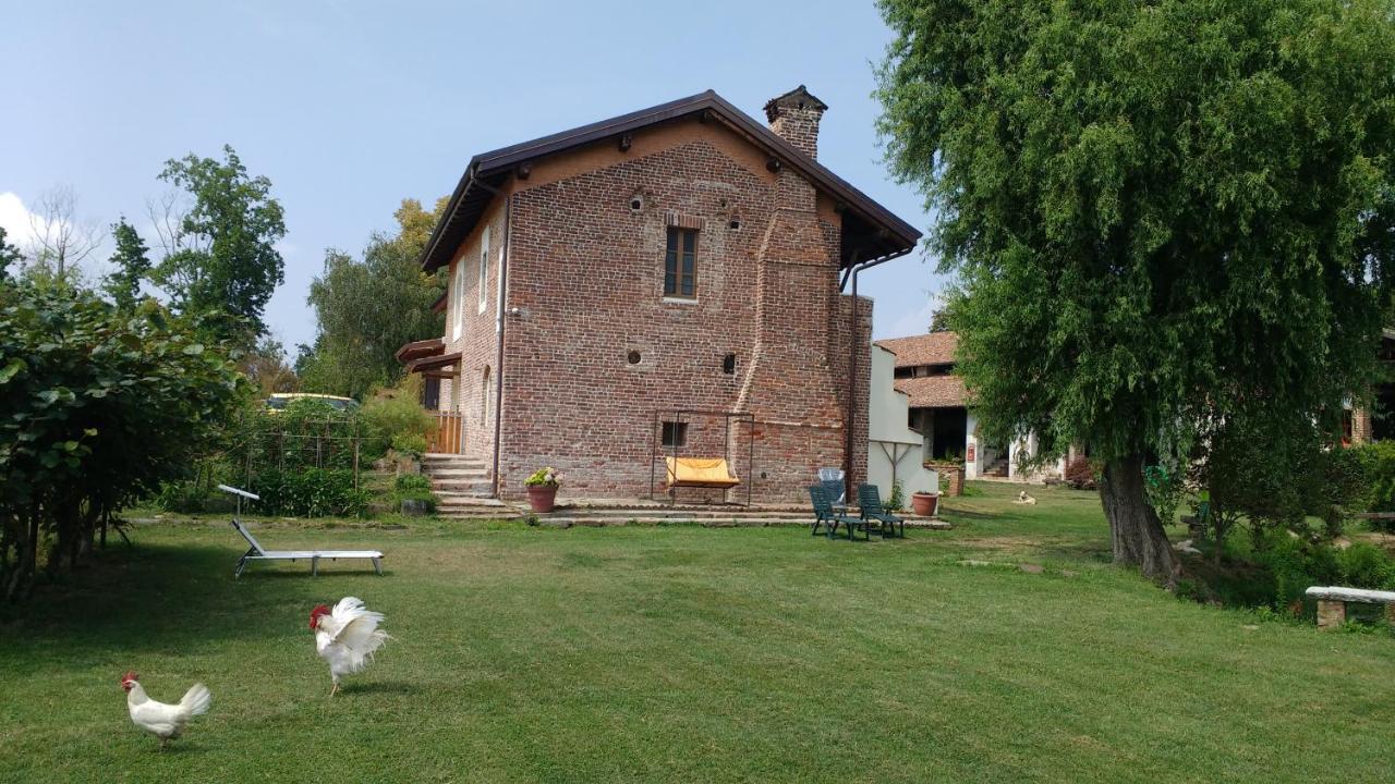 Agriturismo Cascina Poscallone 아비아테그라소 외부 사진